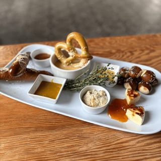 Twisted Pretzel Platter